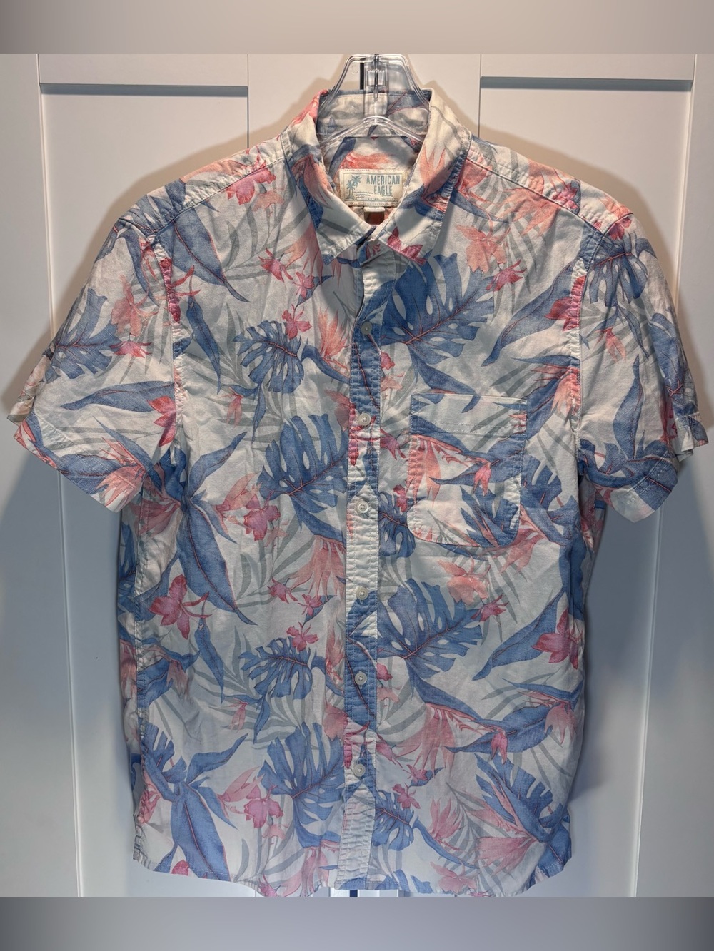 American Eagle Cotton Button-Up Short Sleeve Shirt Men’s Size M Tropical Print